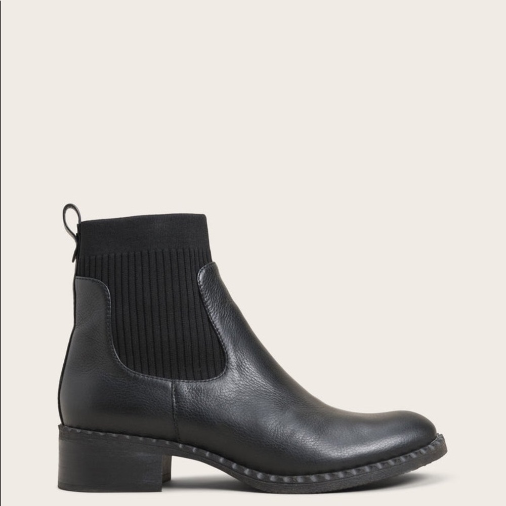 Gentle Souls Kenneth Cole Best Chelsea Sock Boot Bootie 6.5 Black Leather